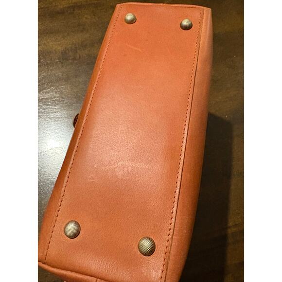 S-Zone Crossbody Bag Purse Leather RFID Tan - Picture 7 of 11